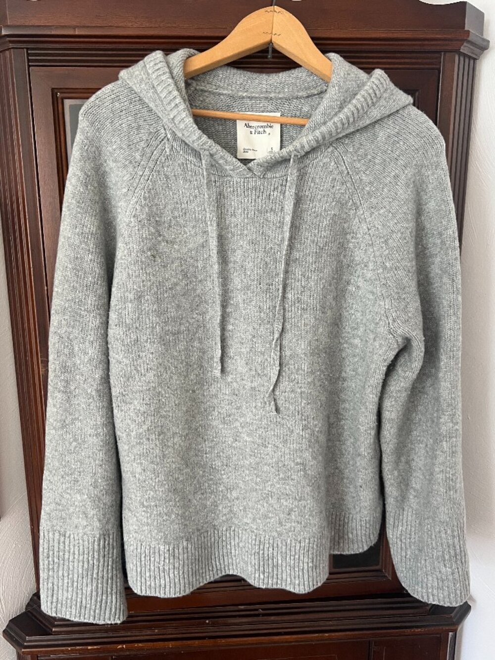 Abercrombie & Fitch Gray Chunky Knit Hooded Sweater S Cozy Fall Pullover